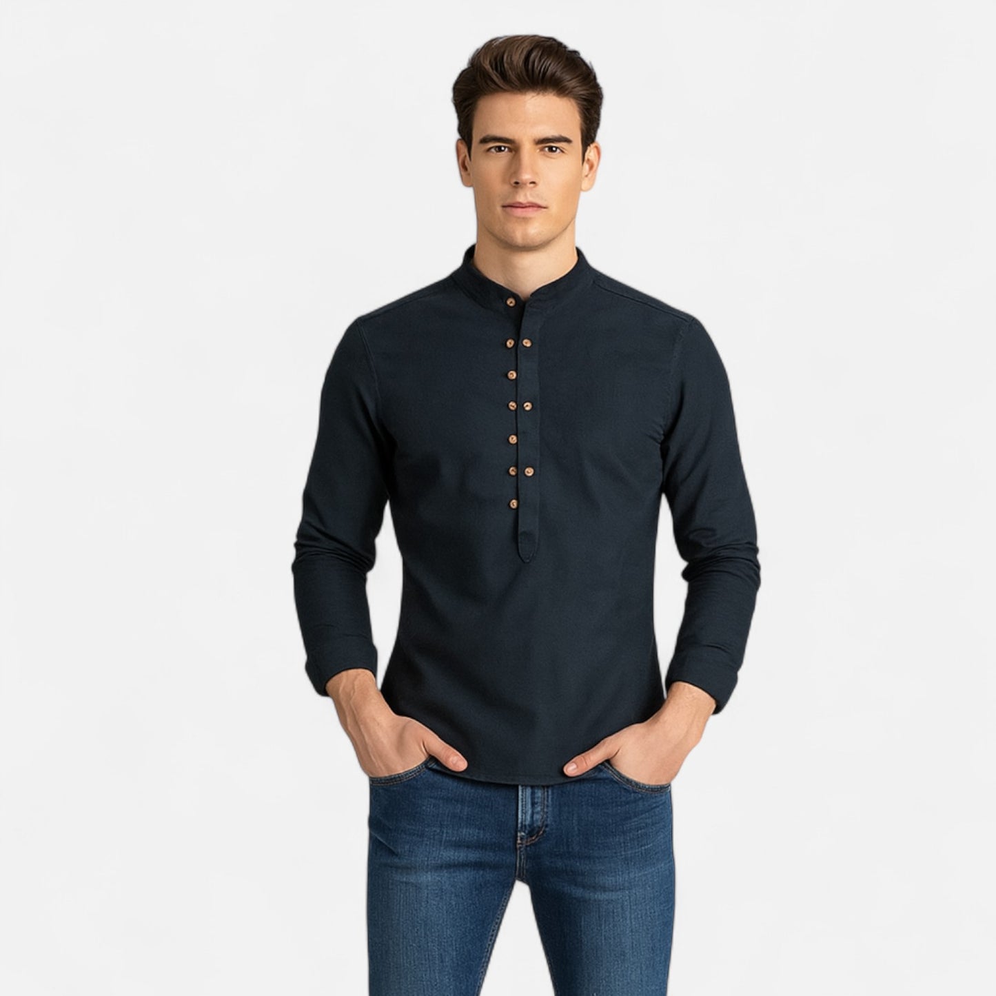 Velour Mode | Chemise Ajustée à Col Montant – Ligne Épurée et Charisme Subtil