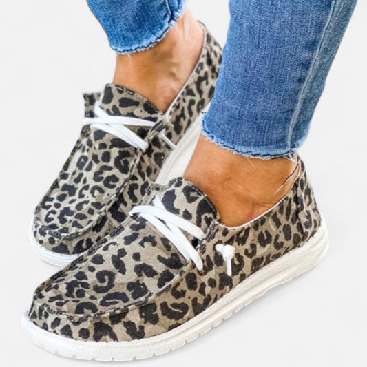Velour Mode | Chaussures Femme à Lacets – Élégance Structurée, Style Intemporel