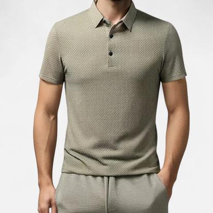 Velour Mode | Polo Femme Manches Courtes à Motif Floral Osseux – Élégance Sportive Monochrome